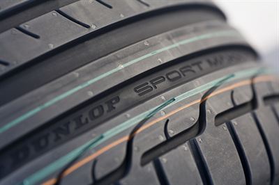 Dunlop Sportmaxx RT Detail 22