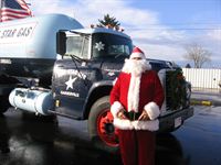 BlueStarbobtailtruckChristmaspic02
