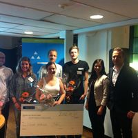 Cision delar ut stipendium till Berghs elever