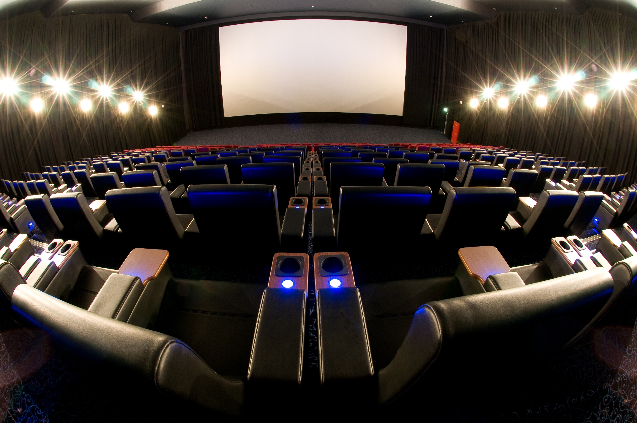 it-is-happening-in-the-uae-yes-it-is-vox-cinemas-voxcinemas