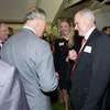 Prins Charles i samtal med Götenehus VD, Claes Hansson. I mitten syns Sveriges ambassadör i London, Nicola Clase.
