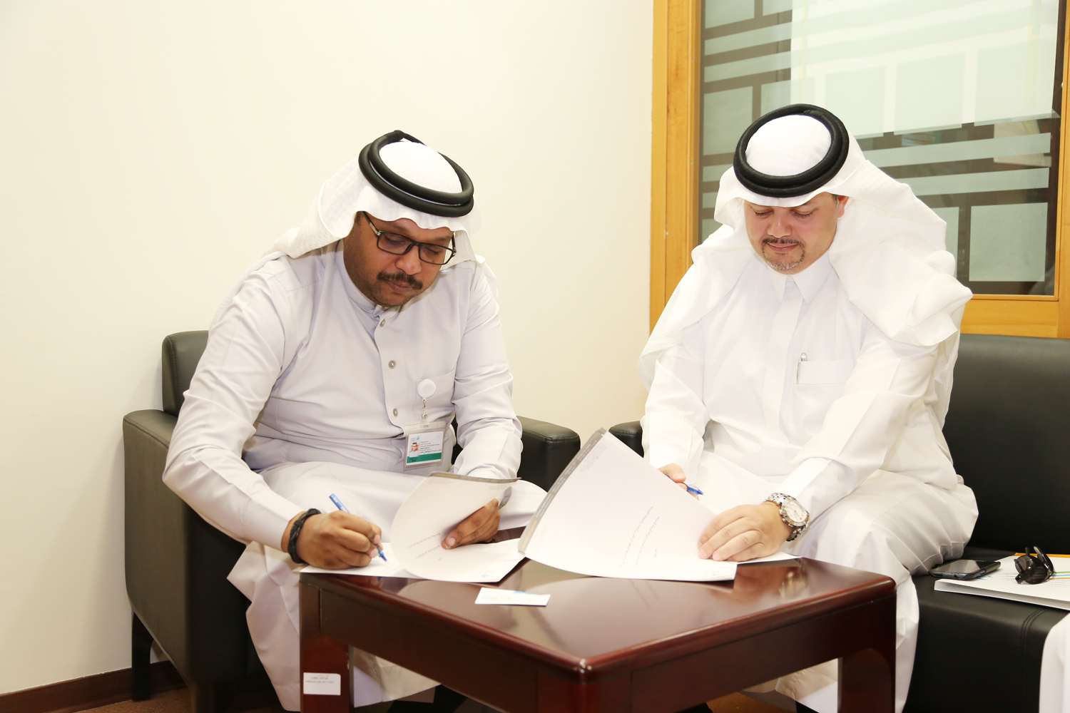 مجموعة الطيار للسفر القابضة توقع اتفاقية تعاون مع شركة الباحة للسياحة مجموعة الطيار للسفر القابضة توقع اتفاقية تعاون مع شركة الباحة للسياحة