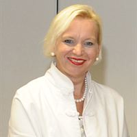 Dr Anne Kerr