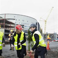 Petter Stordalen_Första Spadtaget_nr 2