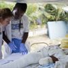 Providing care to injured people following the Haiti earthquake© William Daniels/Handicap International