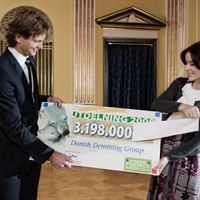 Rickard Sjöberg och HKH Kronprinsessan Mary Foto: Steen Brogaard