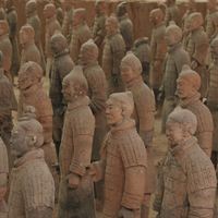 Armé av soldater från den förste kejsaren Qin Shihuangs grav. Museum of Terracotta Warriors and Hors