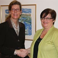 Edel Karlsson Håål, förhandlingschef Saco-S och Monica Dahlbom, förhandlingschef Arbetsgivarverket