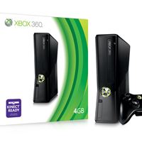 Xbox 360 4Gt -konsoli ja Kinect-sensori