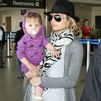 Nicole Richie og datteren Harlow med en Navnesut®