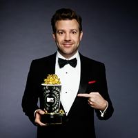 Jason Sudeikis_trophy
