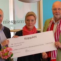 Överlämning av check
