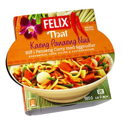 Biff i Panaeng curry med äggnudlar