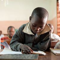Barn i SOS Barnbyar skola Centralafrikanska republiken