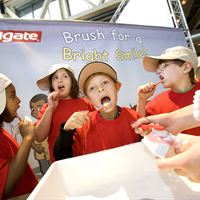 Brush for a bright smile - kids 