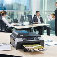 Brother MFC-5890CN kontor