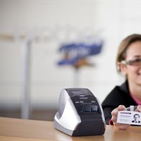 Brother software til design af gæstekort