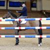 Jens fredricson och Thelma vid ett 1,45 meter högt hinder.