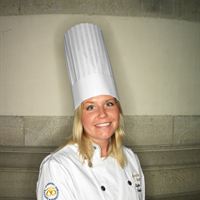 Cajsa Lindberg från Visby till final i Årets Konditor 2010