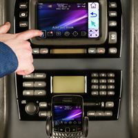 (Image: RealVNC in-car entertainment and telematics solution)