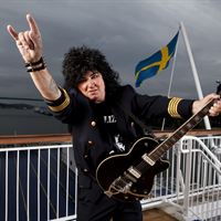 Thomas Wahlström befälhavare och rockkapten