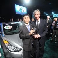 Hyundai Elantra Named 2012 NACOTY