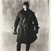 Irving Penn:  ”Motorcycle policeman, New York, 1951