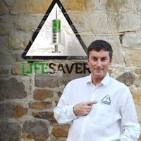 Koska promotes his new initiative, Lifesaver, which encourages all auto-disable syringe manufacturers to include a LifeSaver symbol on their products to guarantee patients safe injections.