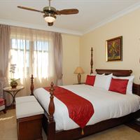 Master suite at The Palmyra
