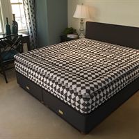 Koh-I-Noor bed