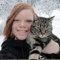  Elin deltog med sin huskatt Piratika och är nu korad som vinnare av Årets familjekatt 2010
