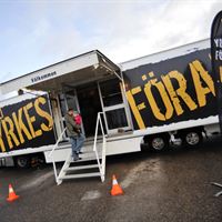 TYA:s trailer med simulatorer