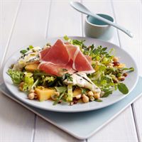 Recept - Sallad med parmaskinka, melon och gorgonzola