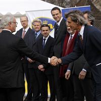 Kungen skakar hand med Guido Barilla