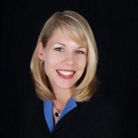 Heather Kenyon Headshot