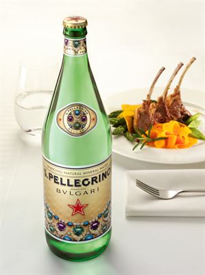 S.Pellegrino designflaska