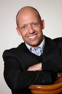 Frank Ystnes, Abax