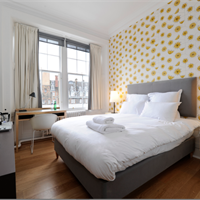 Grasshoppers bedroom
