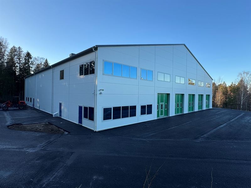 Stendörren förvärvar två lager- och lätt industrifastigheter i Södertälje för 80 miljoner kronor