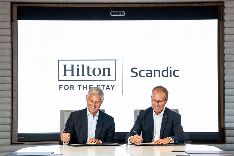 Chris Nassetta (Hilton), Jens Mathiesen (Scandic).jpg