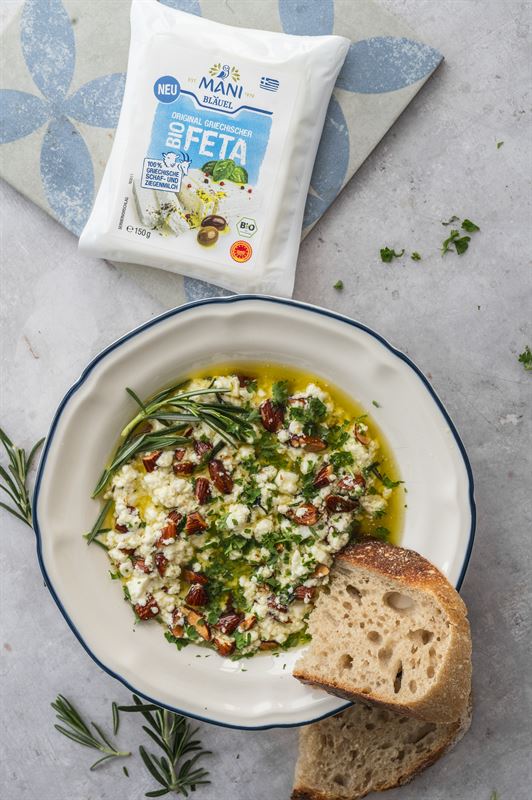 Feta-Rosmarin-Olivenöl-Dip-10.jpg