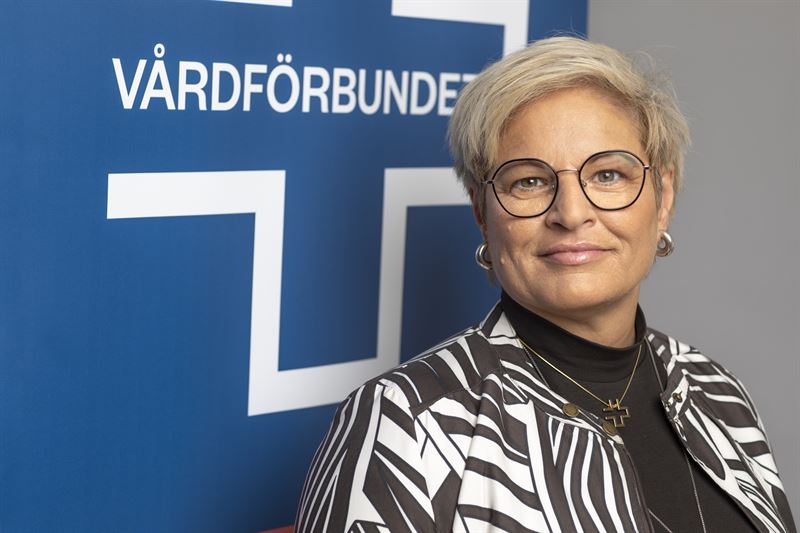 Vrdfrbundets ordfrande Sineva Ribeiro liggande foto 