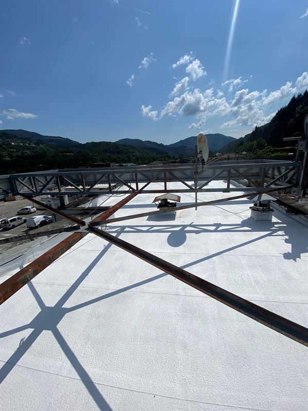 Cool roof with Quartzene