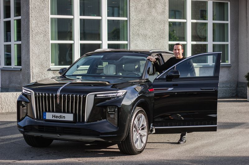 Anders Hedin Hongqi E HS9