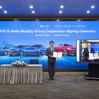 Hedin Mobility Group and BYD signing ceremony