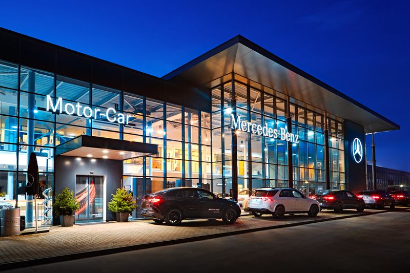 motor-cars-amg-performance-center-bratislava