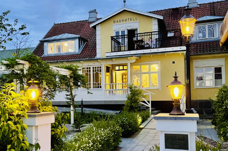 En bild som visar utomhus, byggnad, hus, fönster

AI-genererat innehåll kan vara felaktigt.