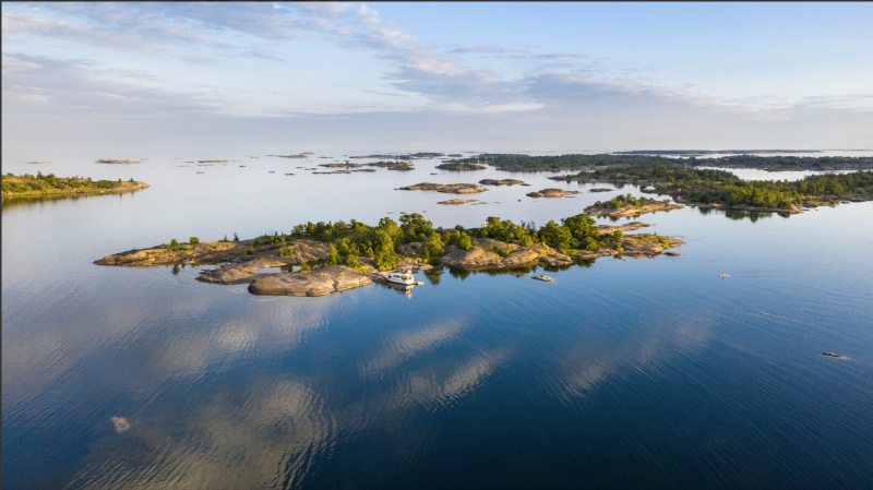 En bild som visar vatten, utomhus, landskap, himmelAI-genererat innehåll kan vara felaktigt.