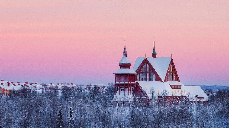 A building with snow on it
AI-generated content may be incorrect.