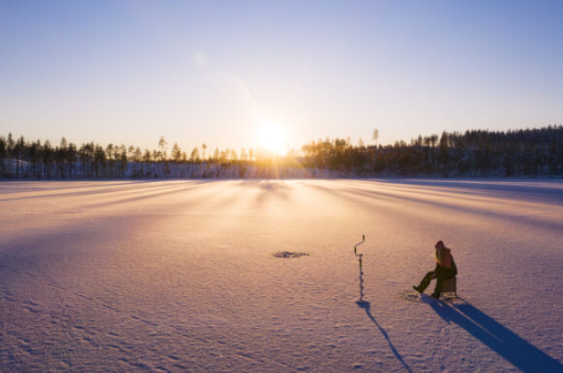 En bild som visar utomhus, himmel, snö, vinter
AI-genererat innehåll kan vara felaktigt.